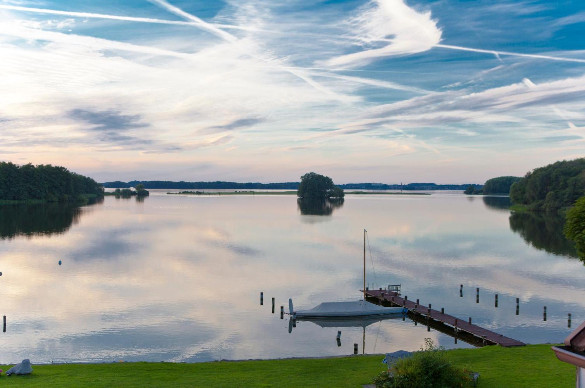Strauers Hotel Am See Bosau Экстерьер фото